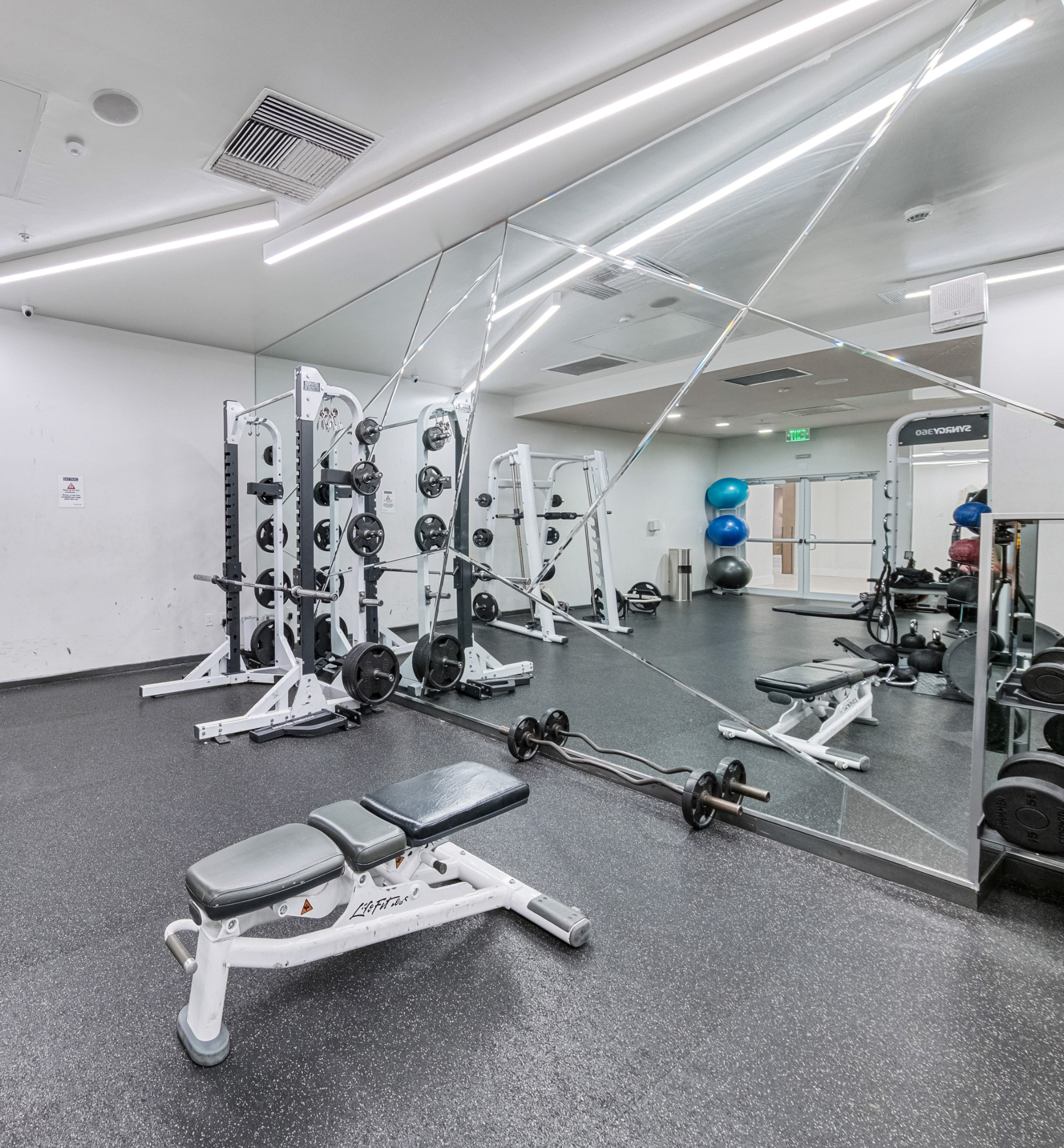 Bay Parc Apartments - Miami, FL - Fitness Room